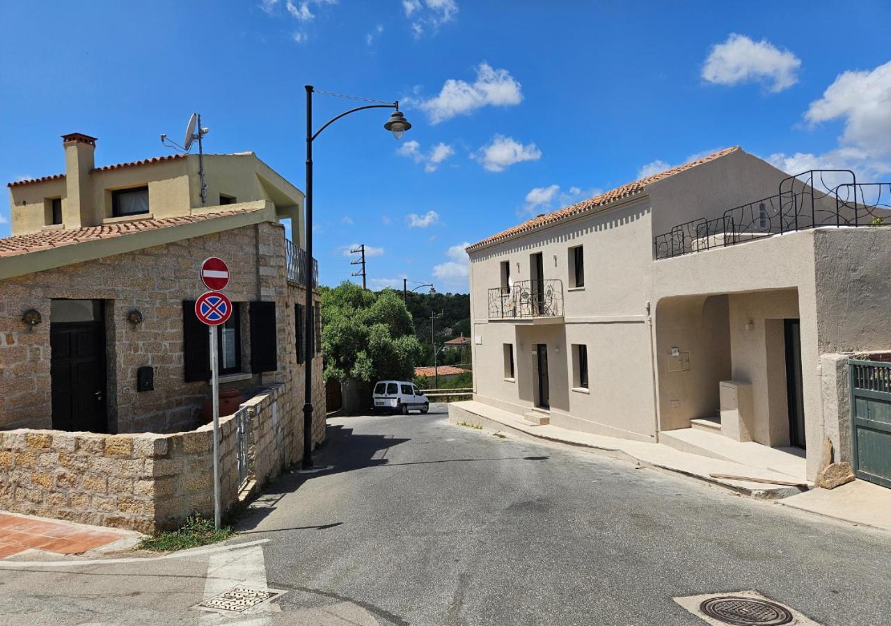 Rayuela Suites San Pantaleo Eksteriør bilde