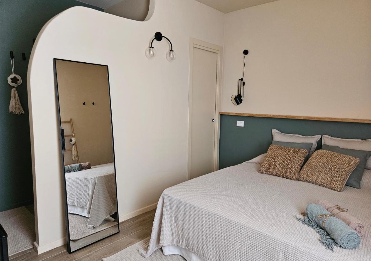 Rayuela Suites San Pantaleo Eksteriør bilde